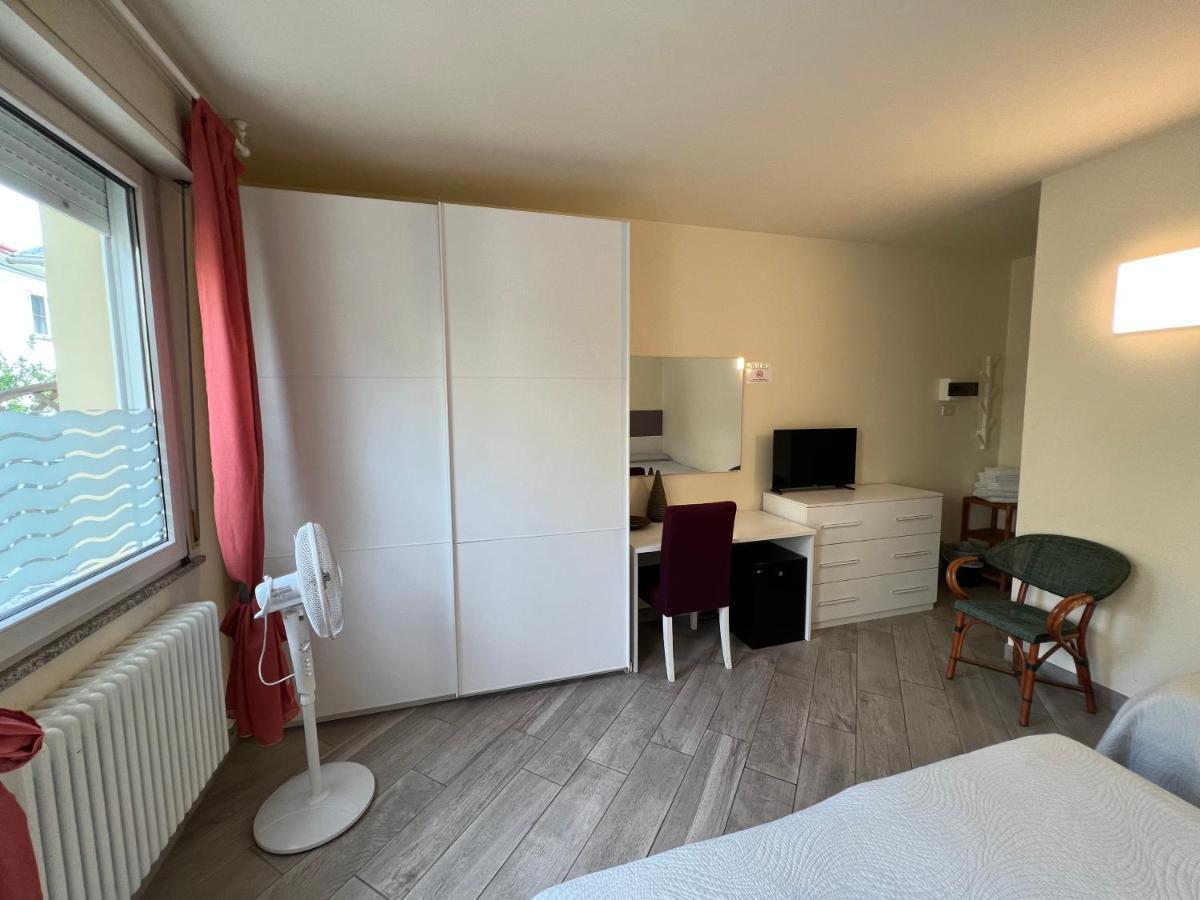 Hotel Locanda Rosy 卡托利卡 外观 照片