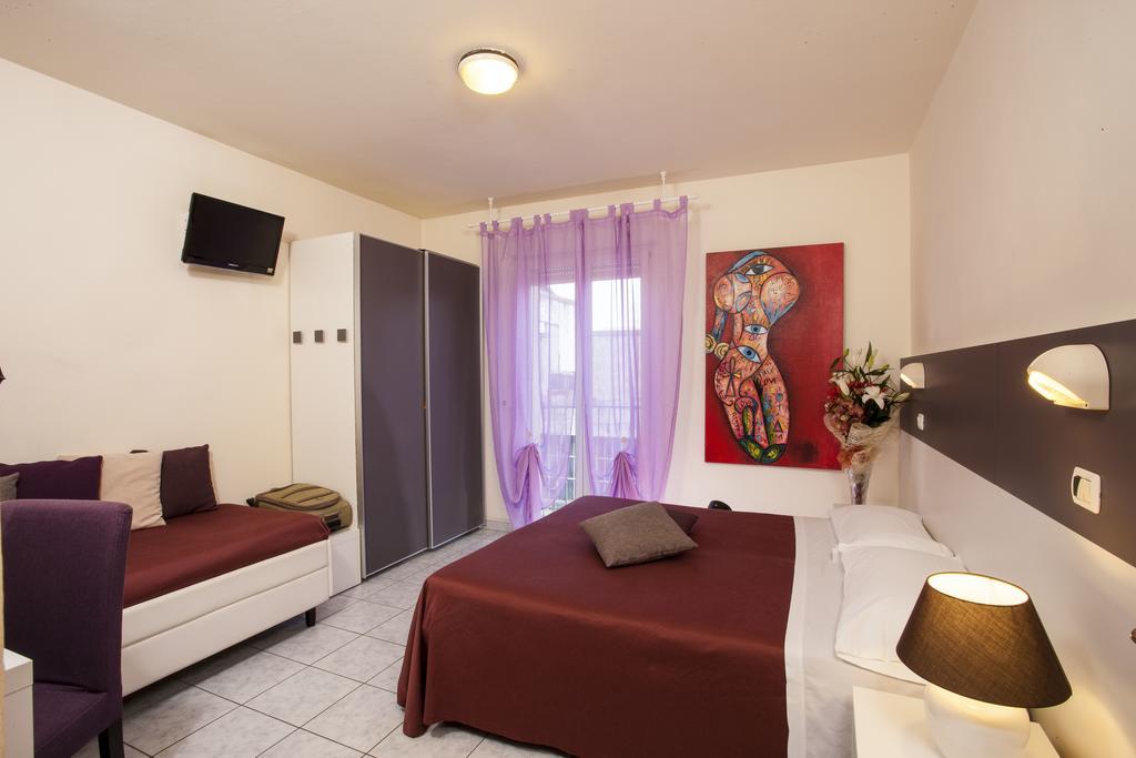 Hotel Locanda Rosy 卡托利卡 外观 照片