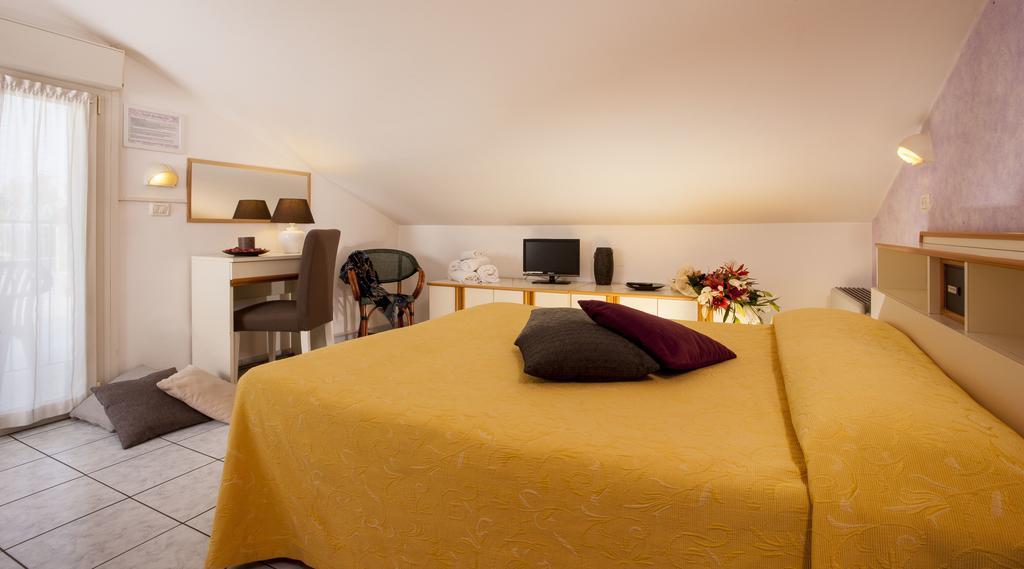 Hotel Locanda Rosy 卡托利卡 客房 照片