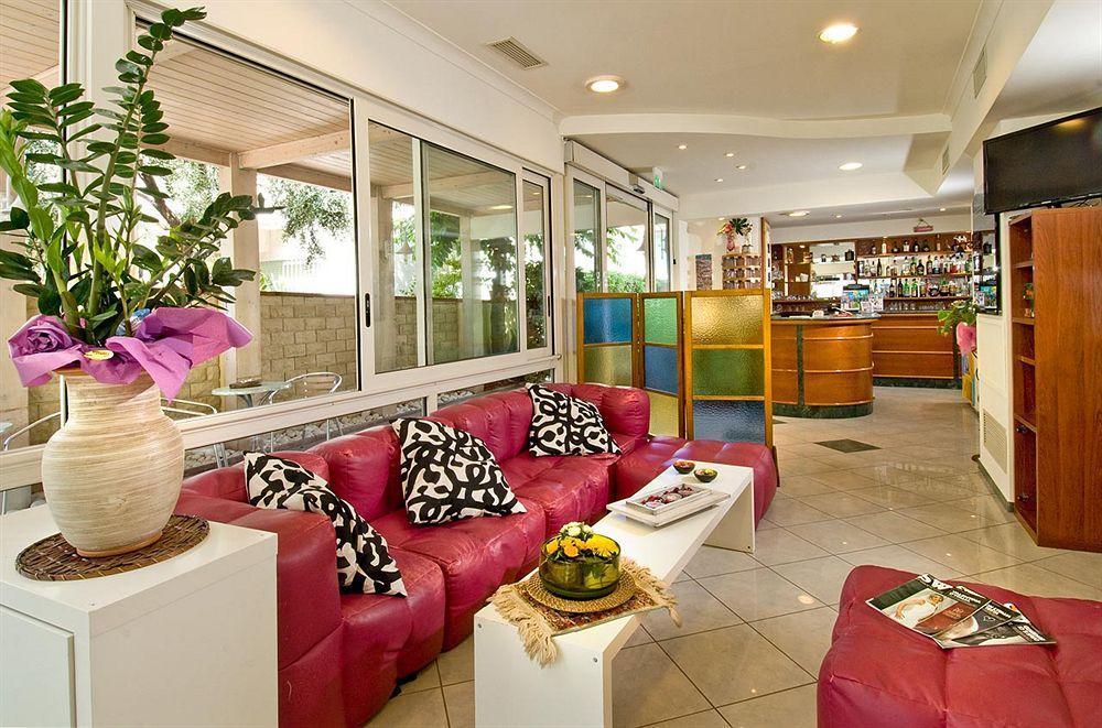 Hotel Locanda Rosy 卡托利卡 外观 照片