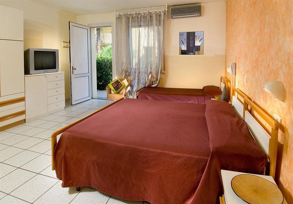 Hotel Locanda Rosy 卡托利卡 外观 照片